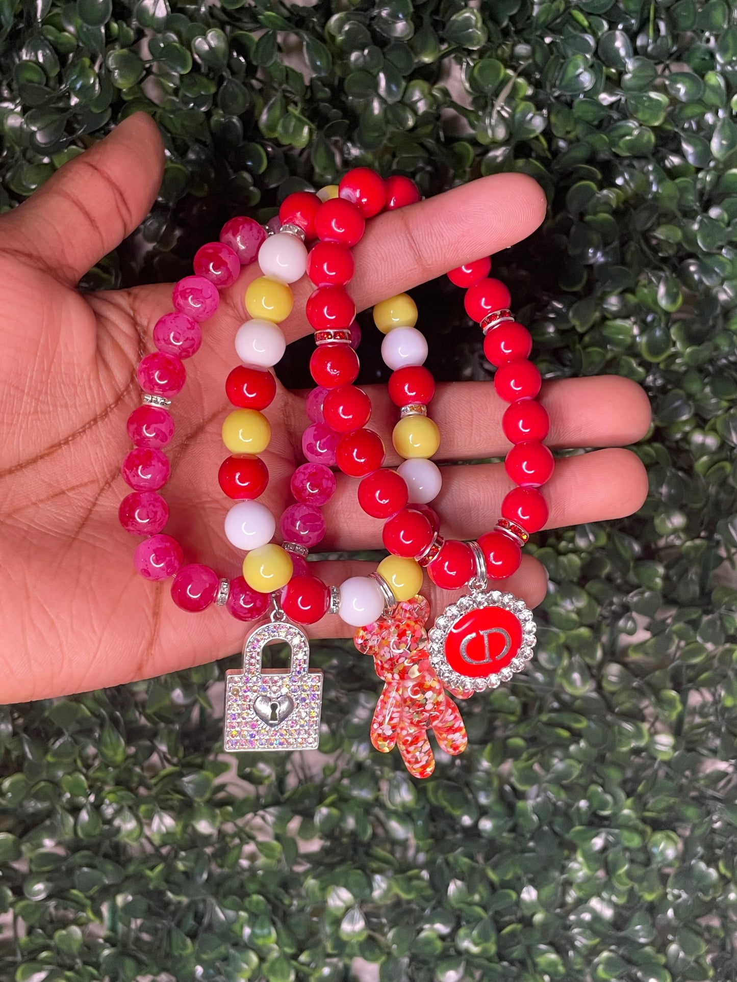 Red bear lock beaded set