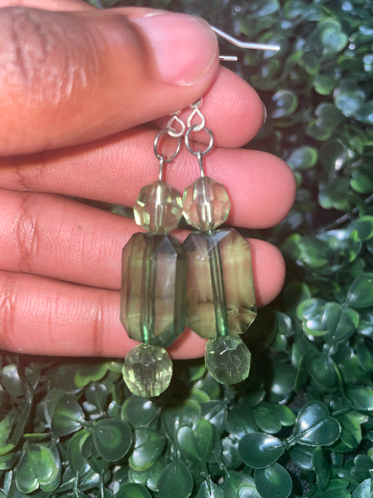 Green beauty earrings