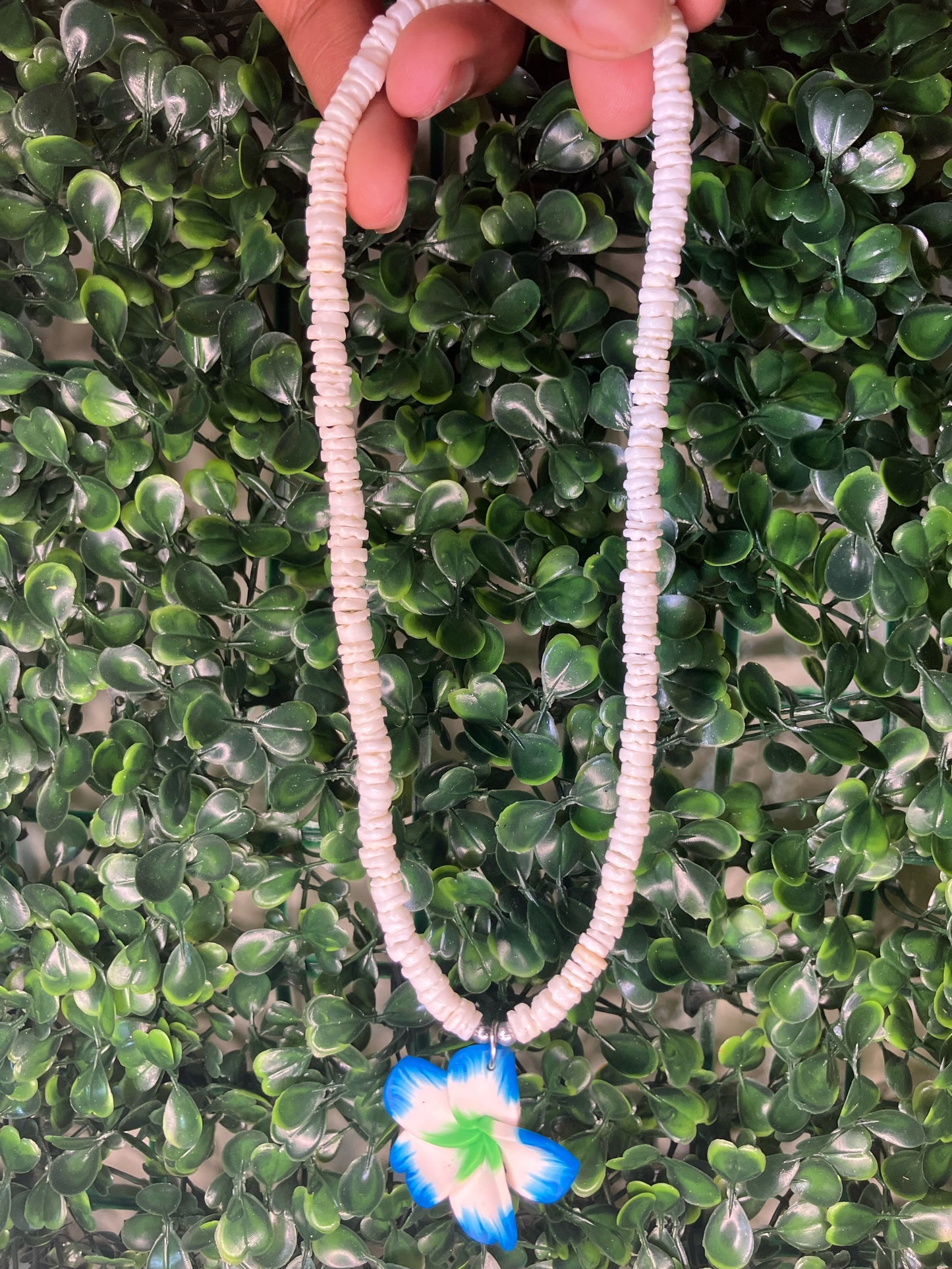 Hawaii blue beauty necklace